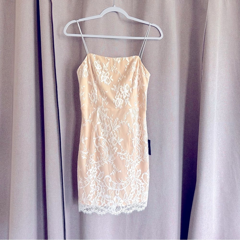 NWT Lulus nude/white lace mini dress; SMALL